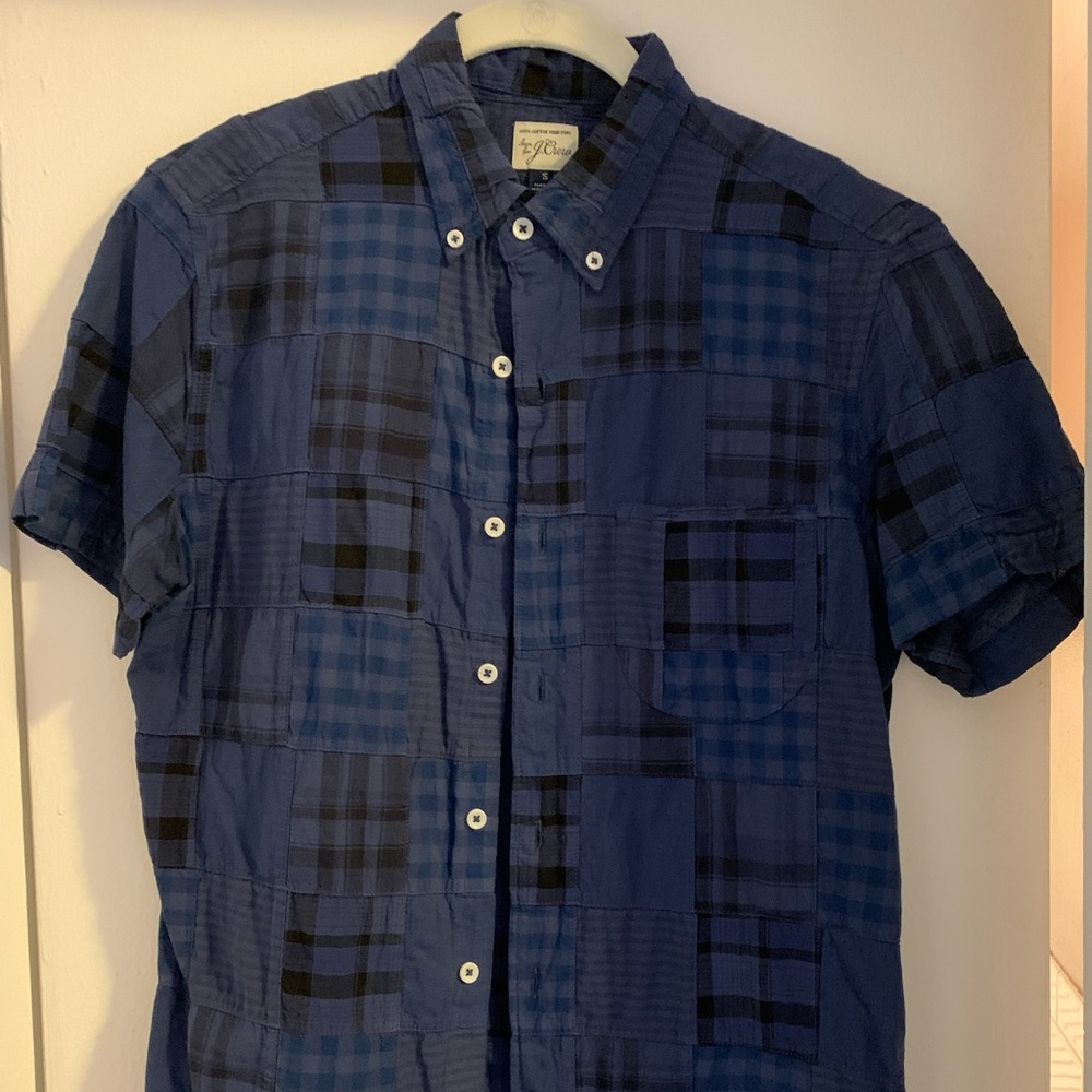 Great condition (worn twice!) J Crew shirt-sleeve madras button down shirt